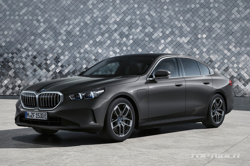 BMW 5시리즈 풀체인지 공개, 가장 우아한 BMW